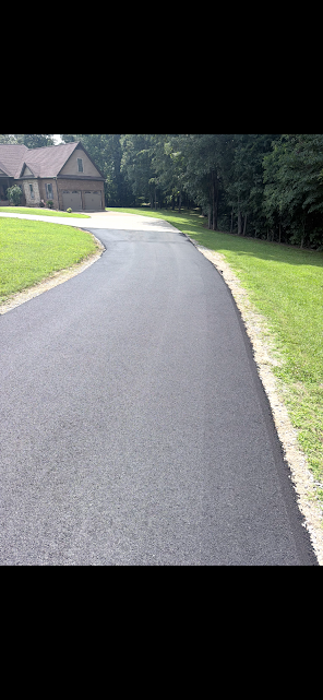 AAA Paving Contractors asphalt paving project in Thompsons Station Tennessee